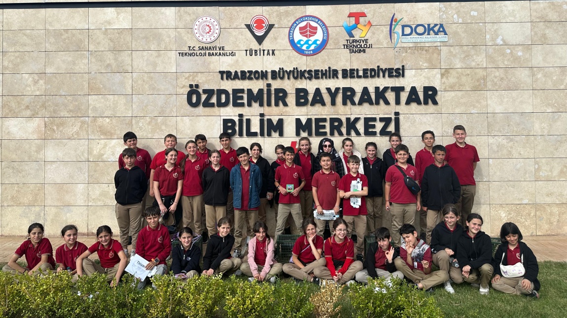 Öğrencilerimiz Bilim Merkezinde